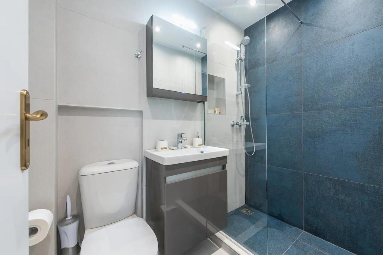 Glyfada Glass-Walled Designed Apt Афины Экстерьер фото